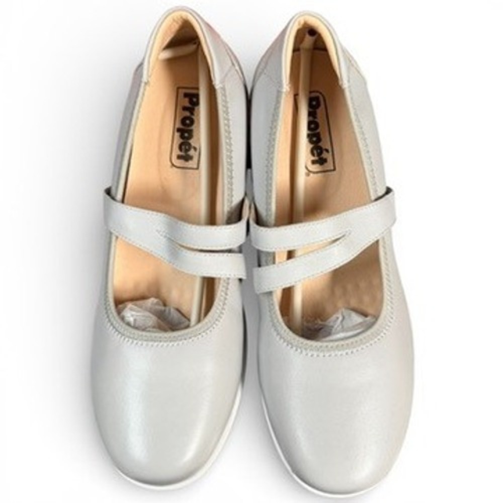 Propet Yara Mary Jane Womens 7.5 Light Grey Leather Flat Comfort Shoe WCX023L